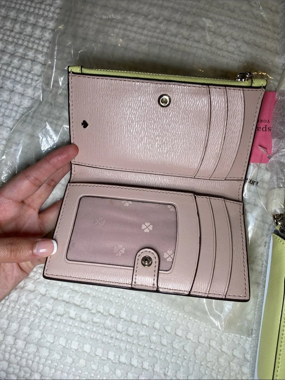 NWT Kate Spade Lemon Yellow Crossbody Bag with matching Wallet🍋